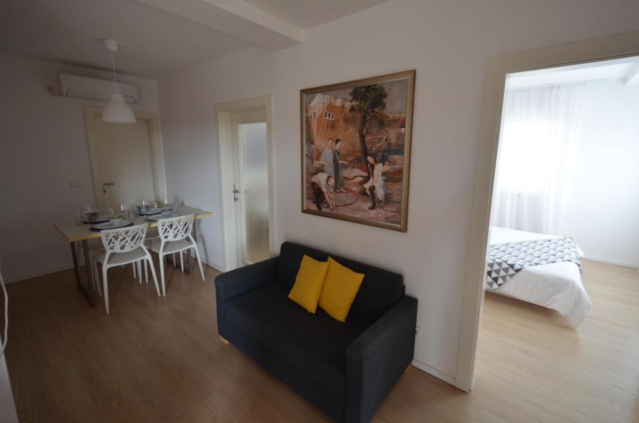 Novigrad Istria Apartments Karmen Maria מראה חיצוני תמונה