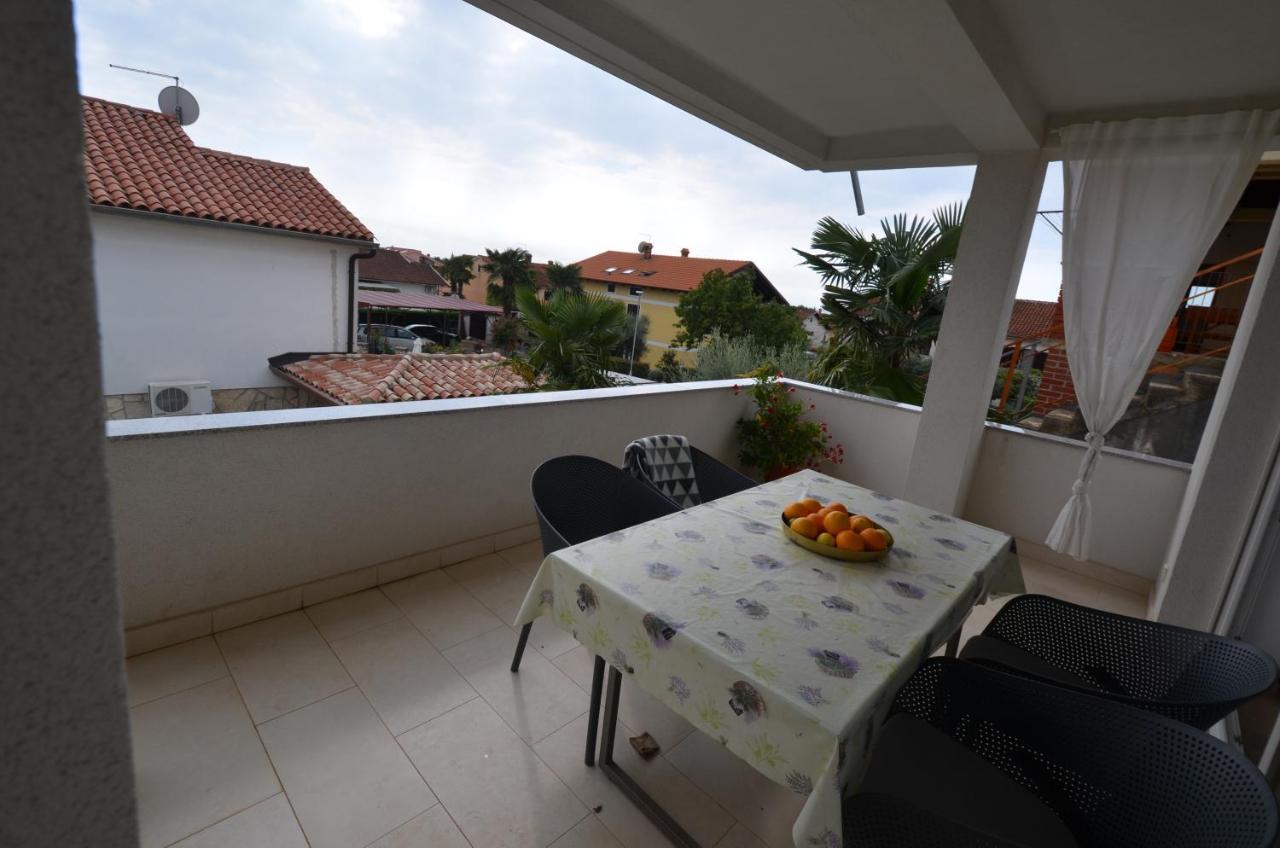 Novigrad Istria Apartments Karmen Maria מראה חיצוני תמונה