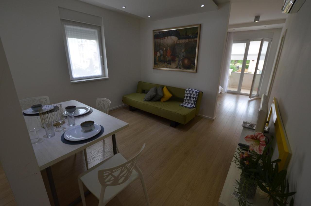 Novigrad Istria Apartments Karmen Maria מראה חיצוני תמונה