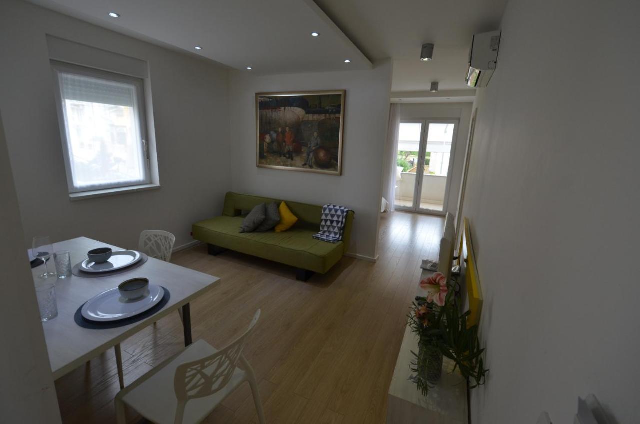 Novigrad Istria Apartments Karmen Maria מראה חיצוני תמונה